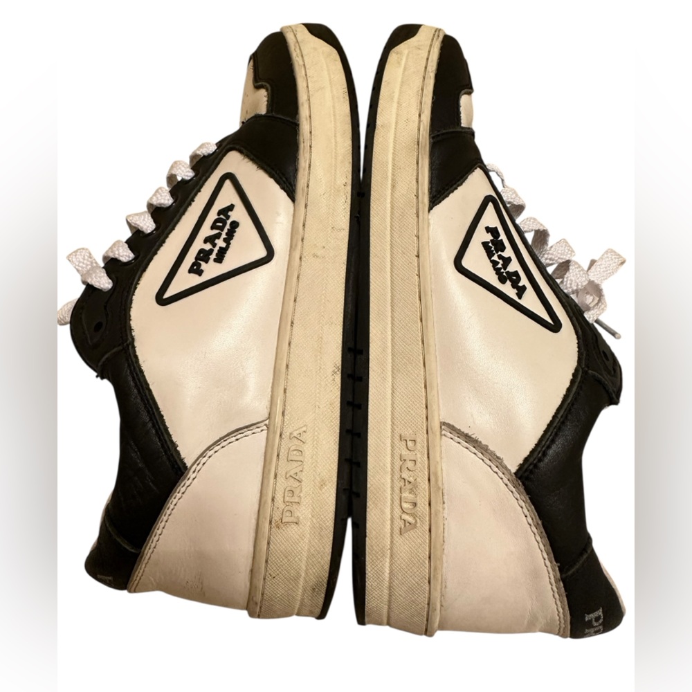 Vintage Prada Men's Black and Cream Sneakers size 40 - Picture 5 of 13
